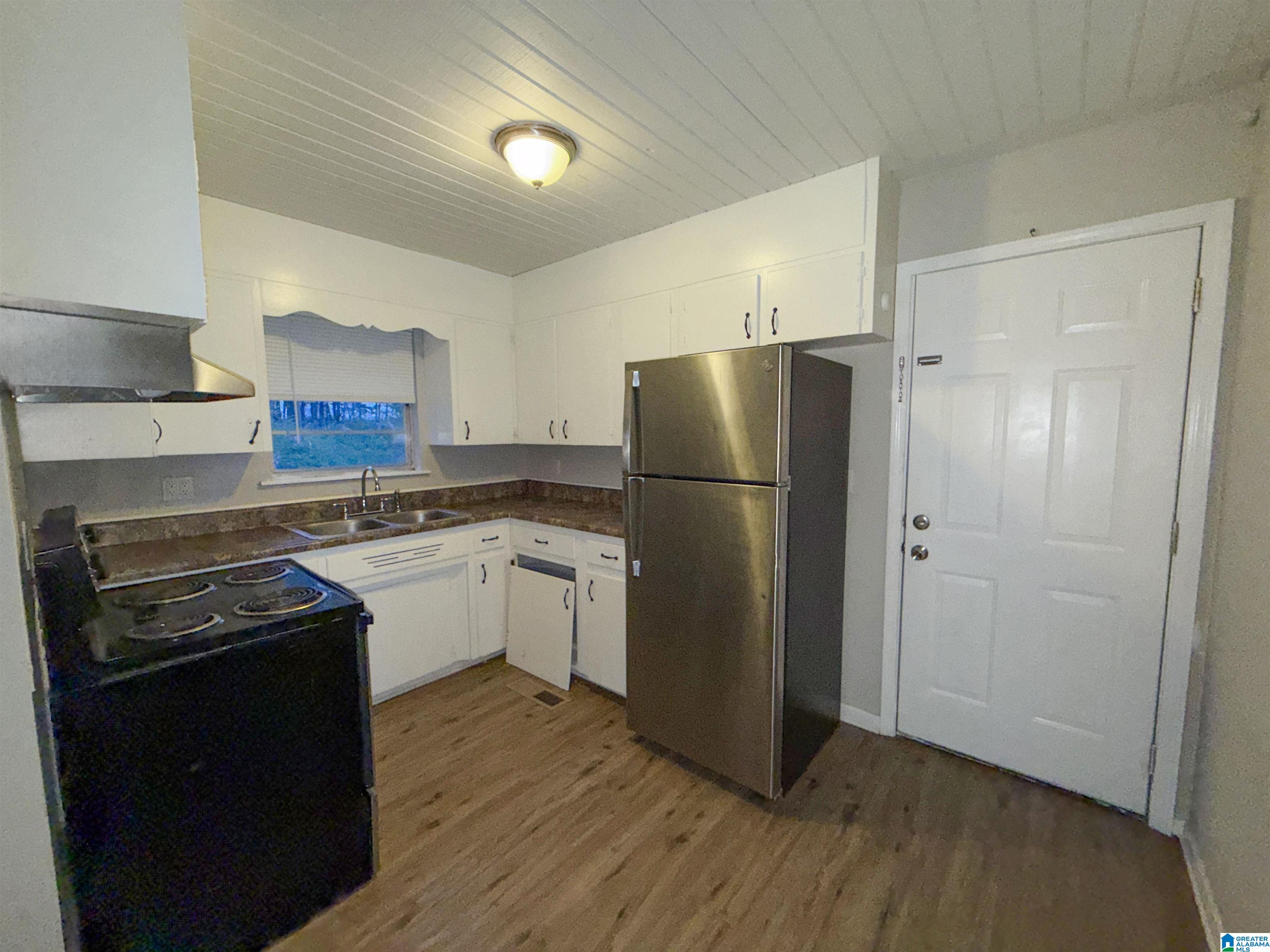 117 Hardy Road Bessemer, AL 35023 - Photo 4 of 17