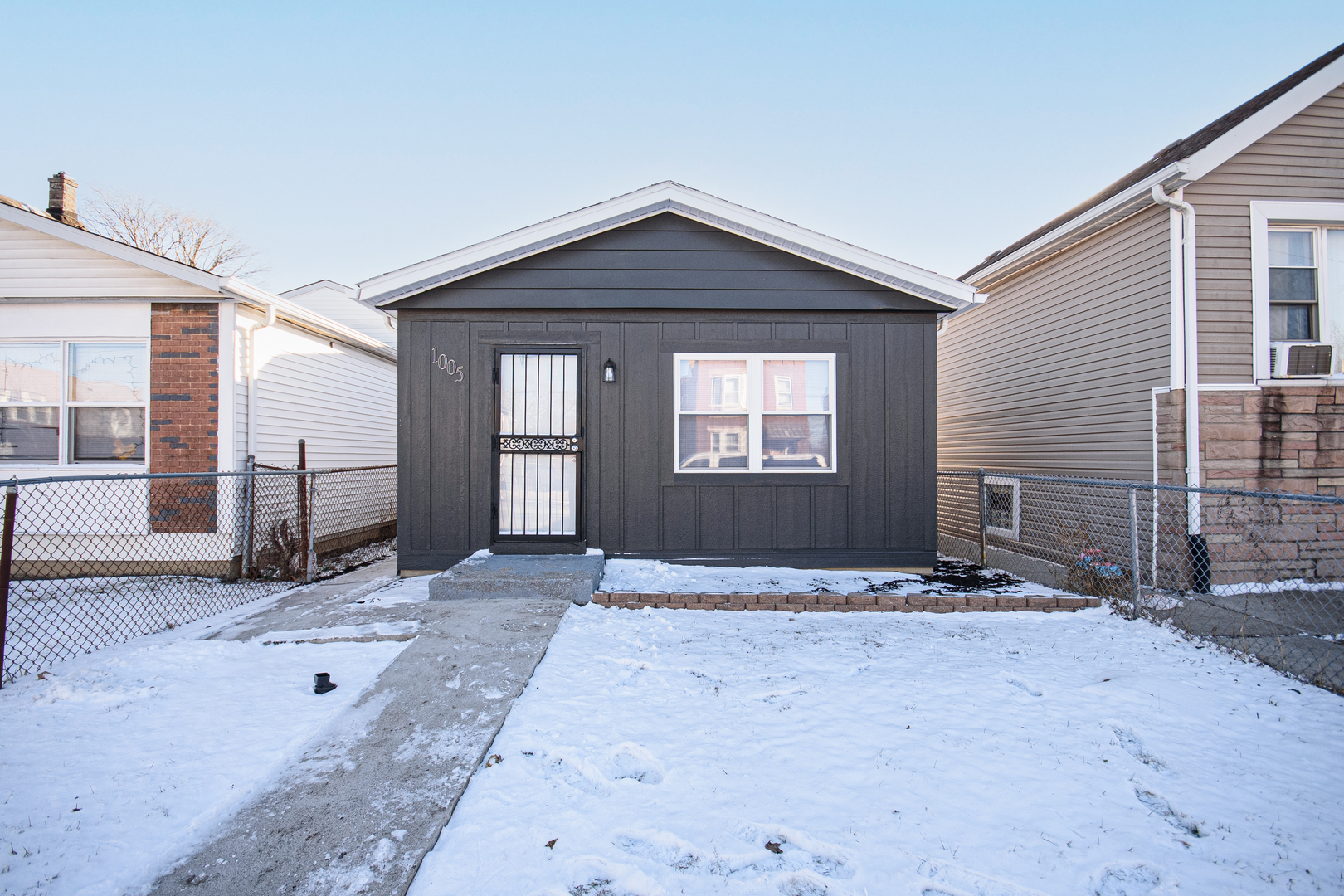 1005 West 103rd Street Chicago, IL 60643 - Photo 2 of 18