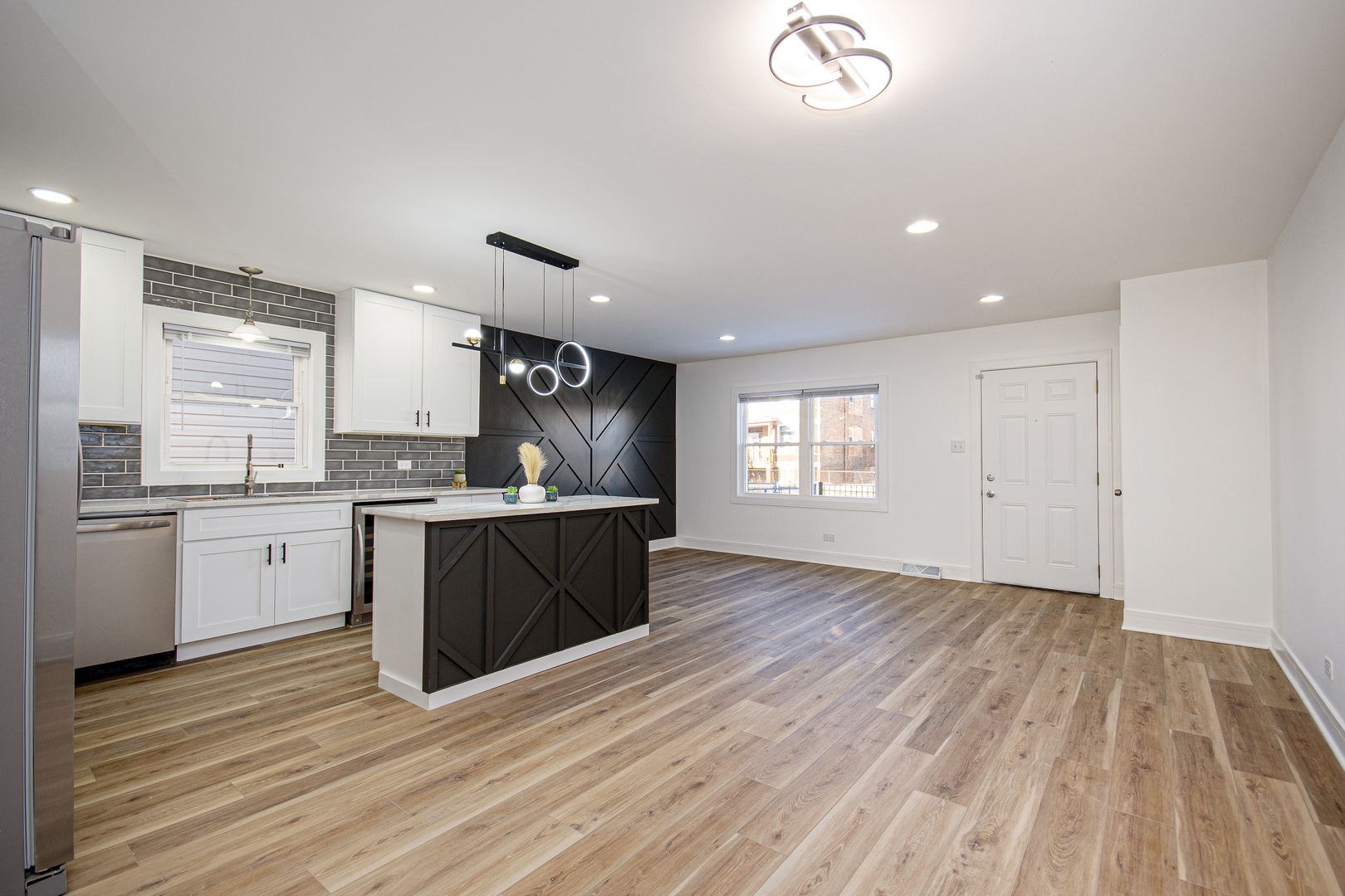 1005 West 103rd Street Chicago, IL 60643 - Photo 7 of 18