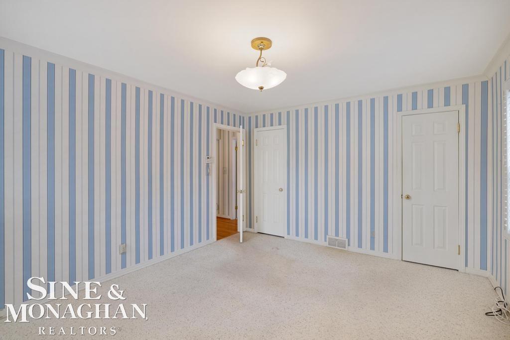 51 Roslyn Road Grosse Pointe, MI 48236 - Photo 29 of 47 50171090-39a84703-bdbb-4bfd-894c-81be63e92ddb.JPG