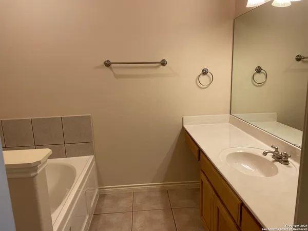 $2,500 | 432 Herff Street, Boerne, TX 78006