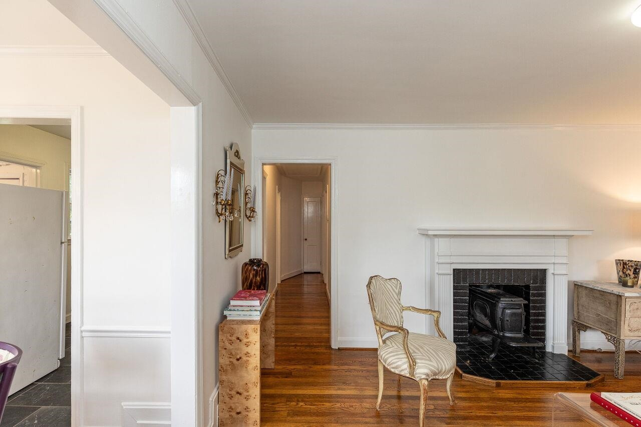 2922 Oberlin Road Raleigh, NC 27608 - Photo 7 of 31 Photo 7