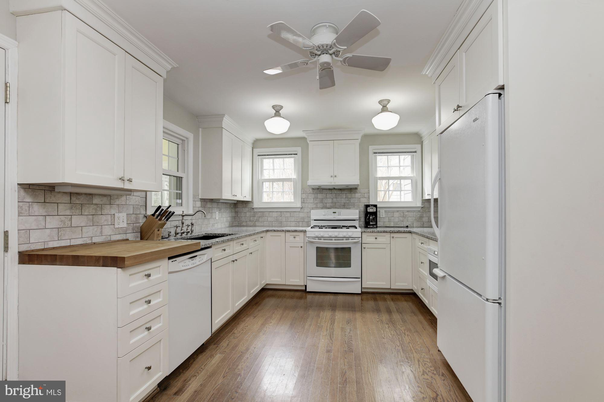 104 Normandy Drive Silver Spring, MD 20901 - Photo 4 of 28