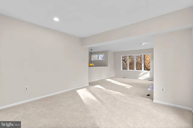 $450,000 | 9408 Clocktower Lane, Columbia, MD 21046