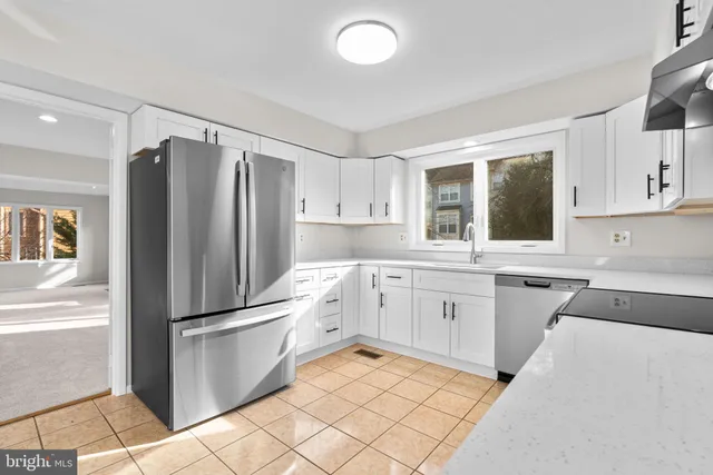 $450,000 | 9408 Clocktower Lane, Columbia, MD 21046