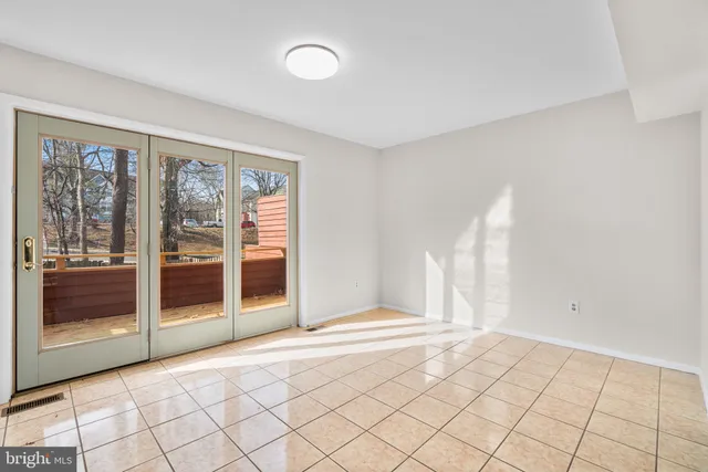 $450,000 | 9408 Clocktower Lane, Columbia, MD 21046