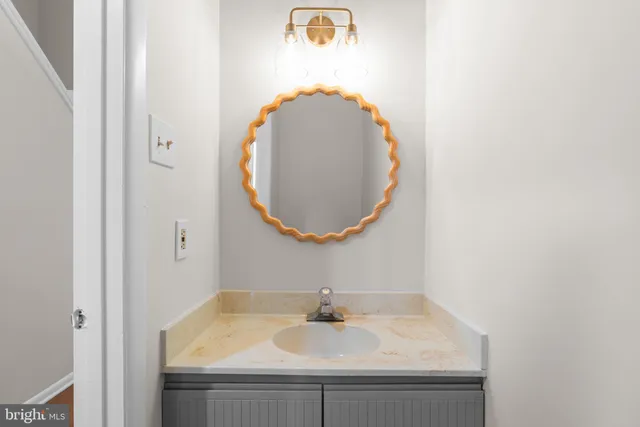 $450,000 | 9408 Clocktower Lane, Columbia, MD 21046