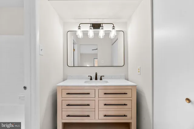 $450,000 | 9408 Clocktower Lane, Columbia, MD 21046