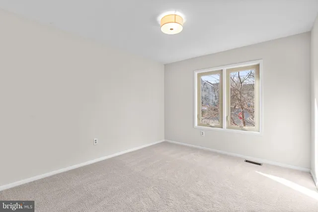 $450,000 | 9408 Clocktower Lane, Columbia, MD 21046