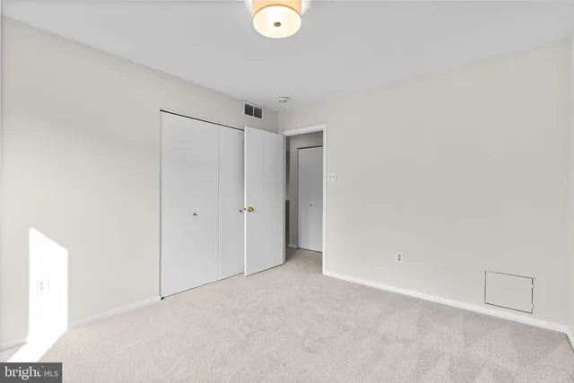 $450,000 | 9408 Clocktower Lane, Columbia, MD 21046