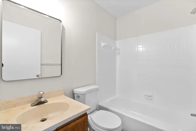 $450,000 | 9408 Clocktower Lane, Columbia, MD 21046