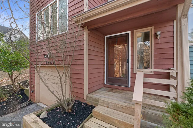 $450,000 | 9408 Clocktower Lane, Columbia, MD 21046