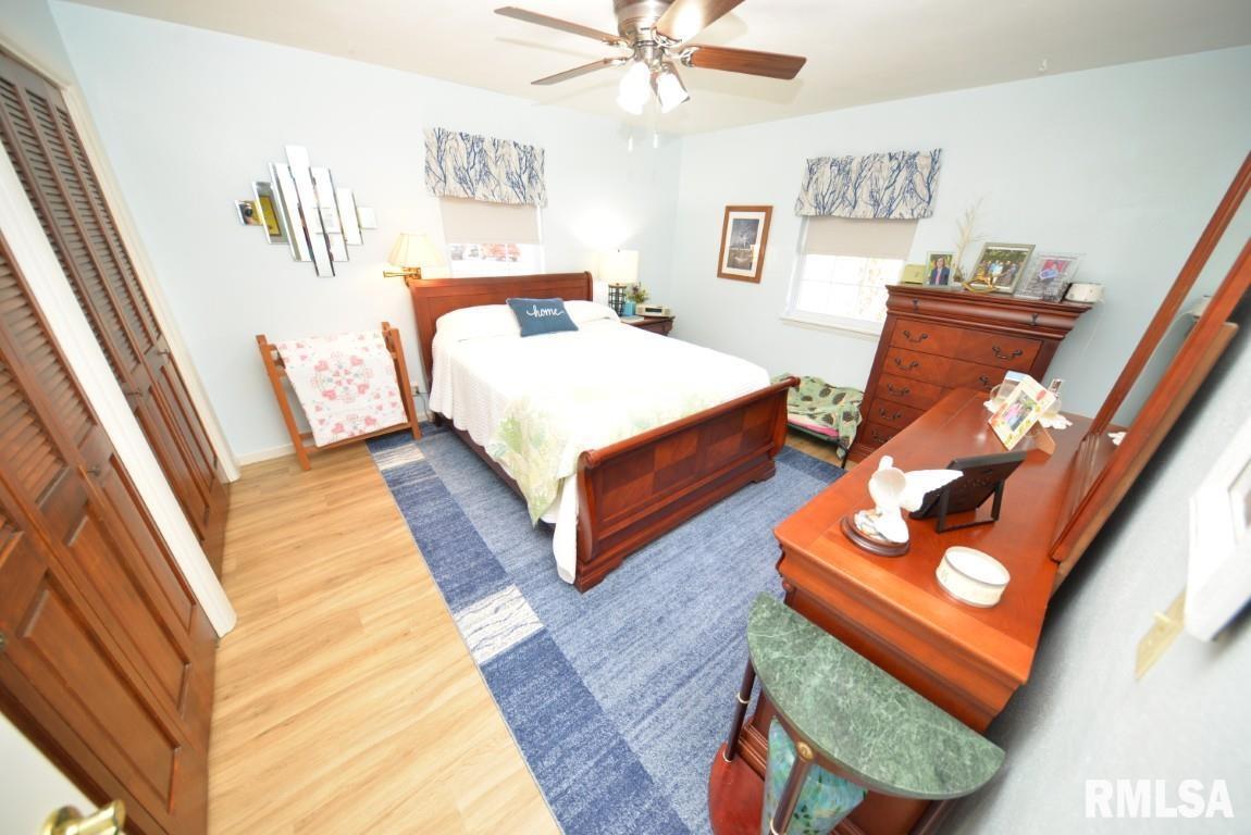 10 Edgewood Drive Mount Vernon, IL 62864 - Photo 28 of 41 a bedroom with a bed and a window