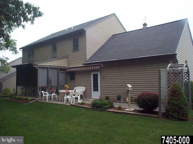121 Meadow Road York, PA 17406 - Photo 5 of 6 Gallery Image 5
