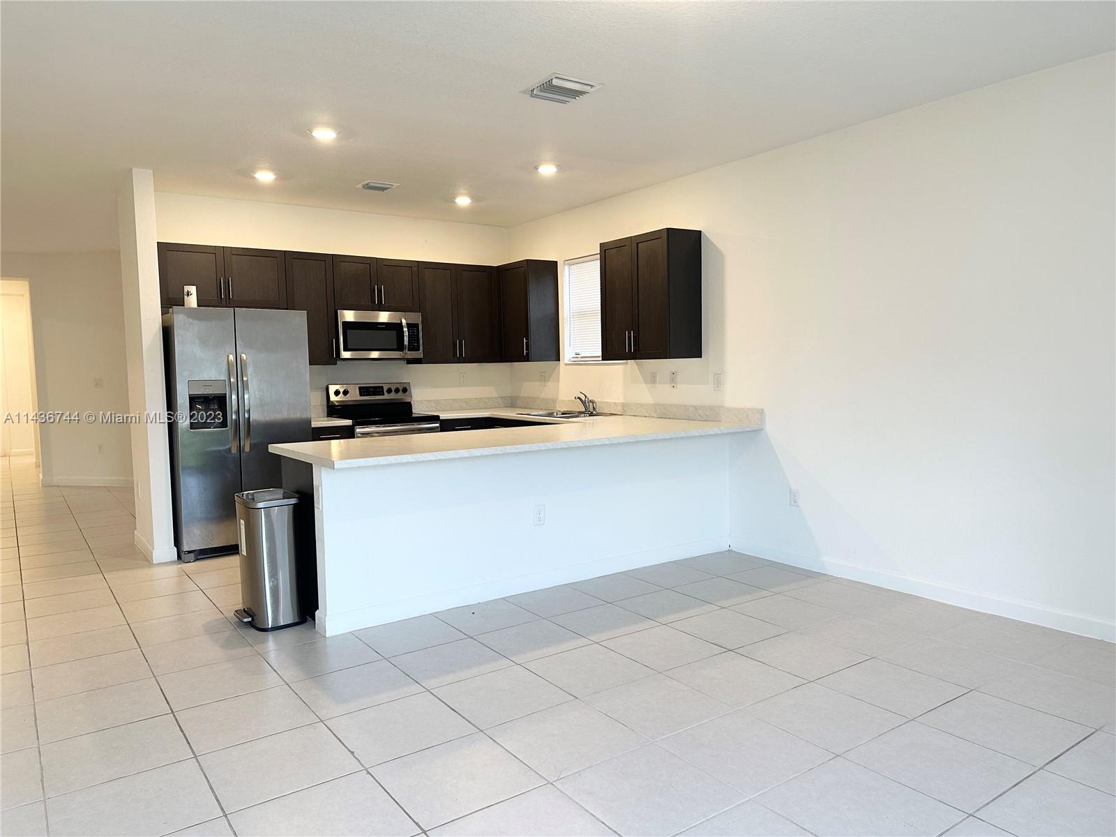 13337 Southwest 284th Street Homestead, FL 33033 - Photo 6 of 54