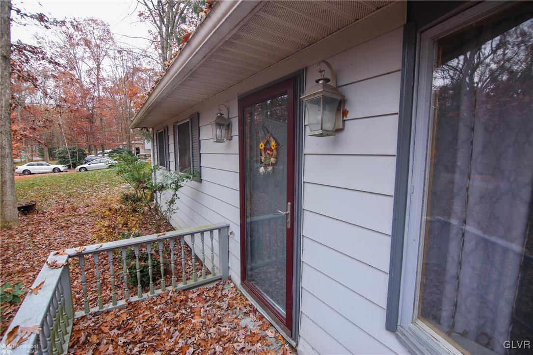 40 Indian Trail Road Jim Thorpe, PA 18229 - Photo 3 of 29 Gallery Image 3