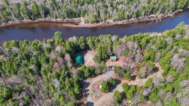 $599,000 | 1 Pioneer Lane, Howland, ME 04448