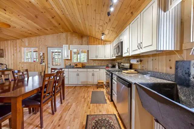 $599,000 | 1 Pioneer Lane, Howland, ME 04448