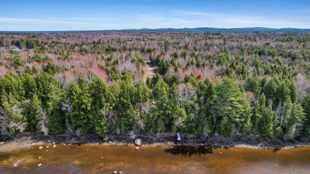 $599,000 | 1 Pioneer Lane, Howland, ME 04448