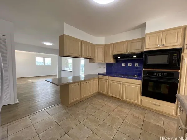 $5,000 | 970 Kalawai Place, Kailua, HI 96734