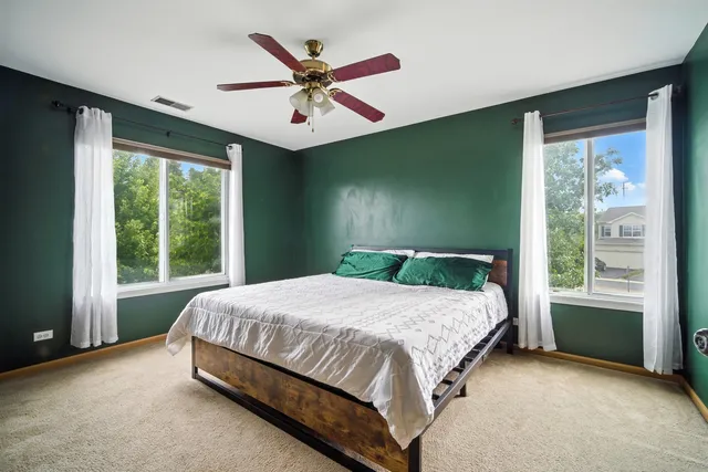 $249,900 | 530 West Kristina Lane, Round Lake, IL 60073