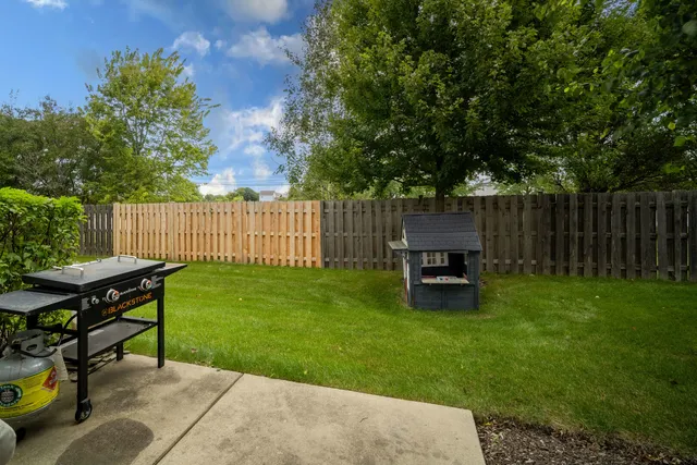 $249,900 | 530 West Kristina Lane, Round Lake, IL 60073