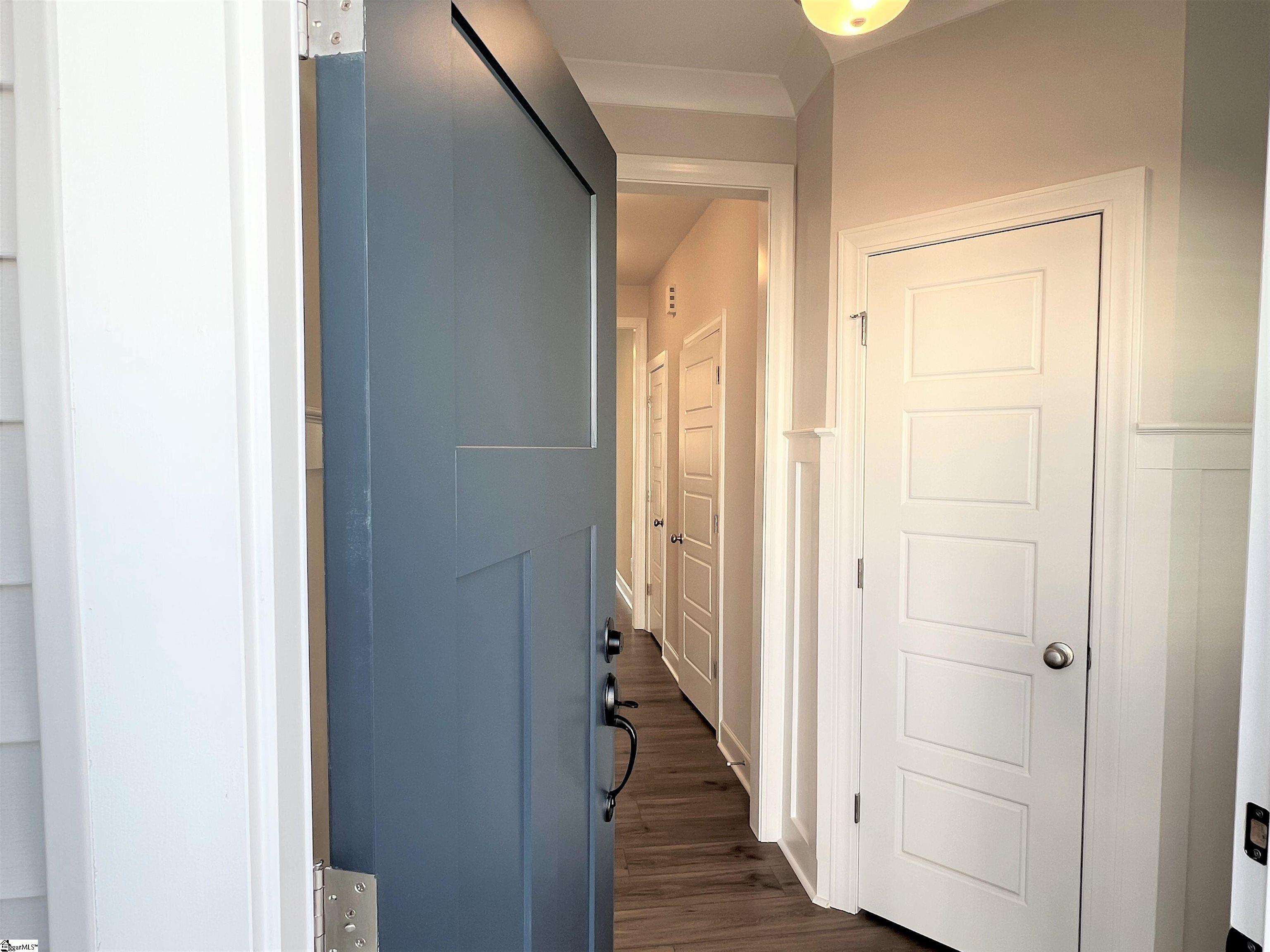 324 Hollenbeck Place Greenville, SC 29607 - Photo 2 of 23