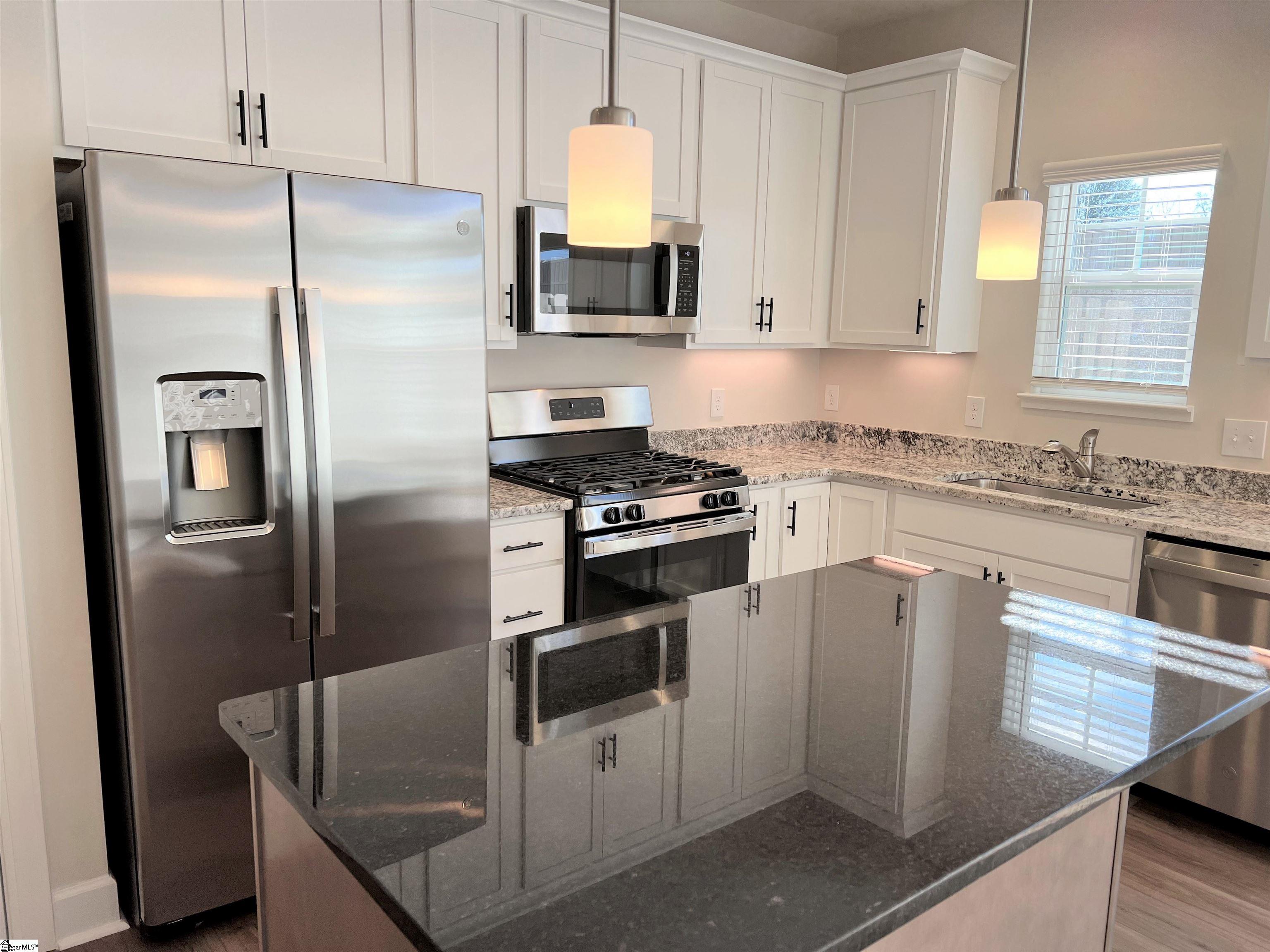 324 Hollenbeck Place Greenville, SC 29607 - Photo 10 of 23