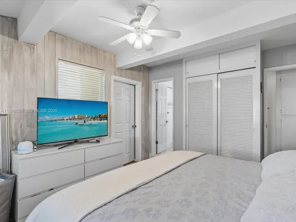 $8,500 | 2648 Northeast 26th Avenue, Fort Lauderdale, FL 33306