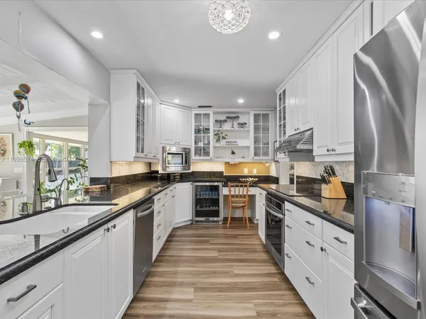 $8,500 | 2648 Northeast 26th Avenue, Fort Lauderdale, FL 33306