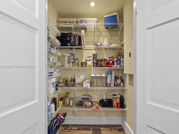 $8,500 | 2648 Northeast 26th Avenue, Fort Lauderdale, FL 33306