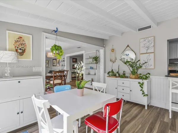 $8,500 | 2648 Northeast 26th Avenue, Fort Lauderdale, FL 33306