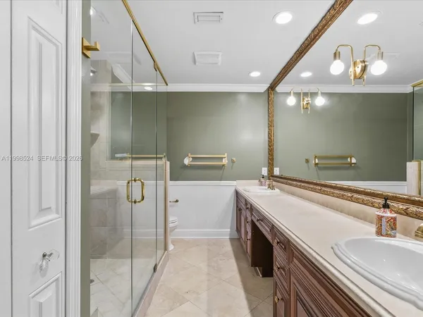 $8,500 | 2648 Northeast 26th Avenue, Fort Lauderdale, FL 33306