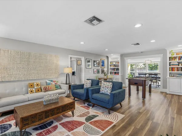 $8,500 | 2648 Northeast 26th Avenue, Fort Lauderdale, FL 33306