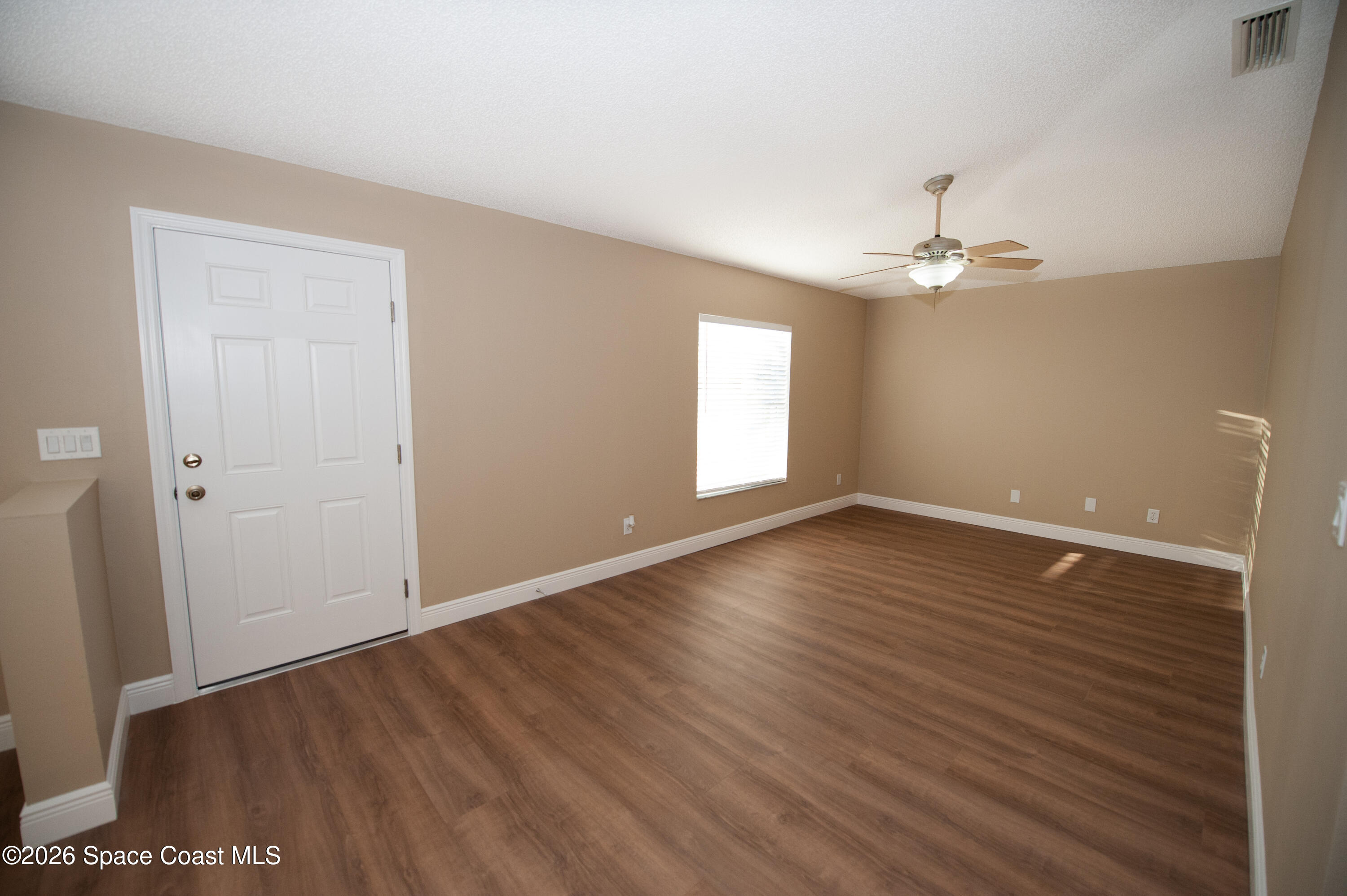 7525 Fringe Place Cocoa, FL 32927 - Photo 4 of 29 7525 Fringe -16