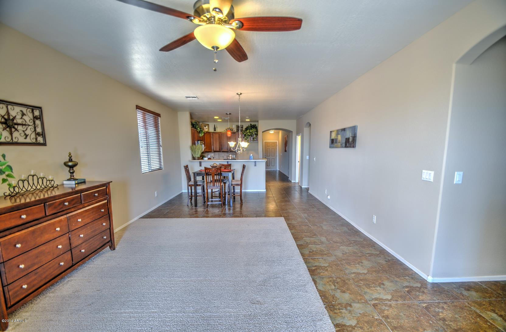 18464 North Lariat Road Maricopa, AZ 85138 - Photo 11 of 41 family room-7