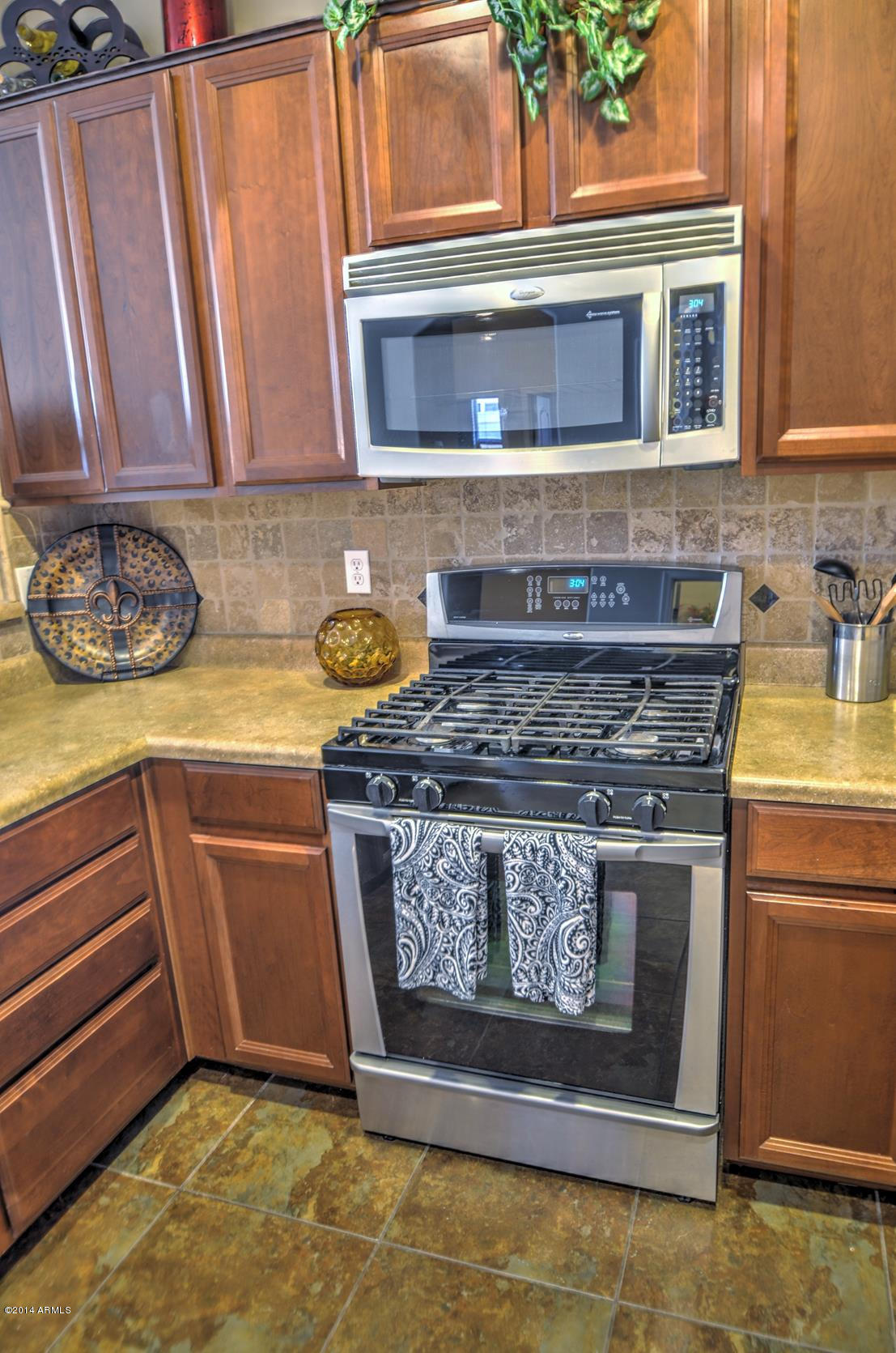 18464 North Lariat Road Maricopa, AZ 85138 - Photo 15 of 41 kitchen-3