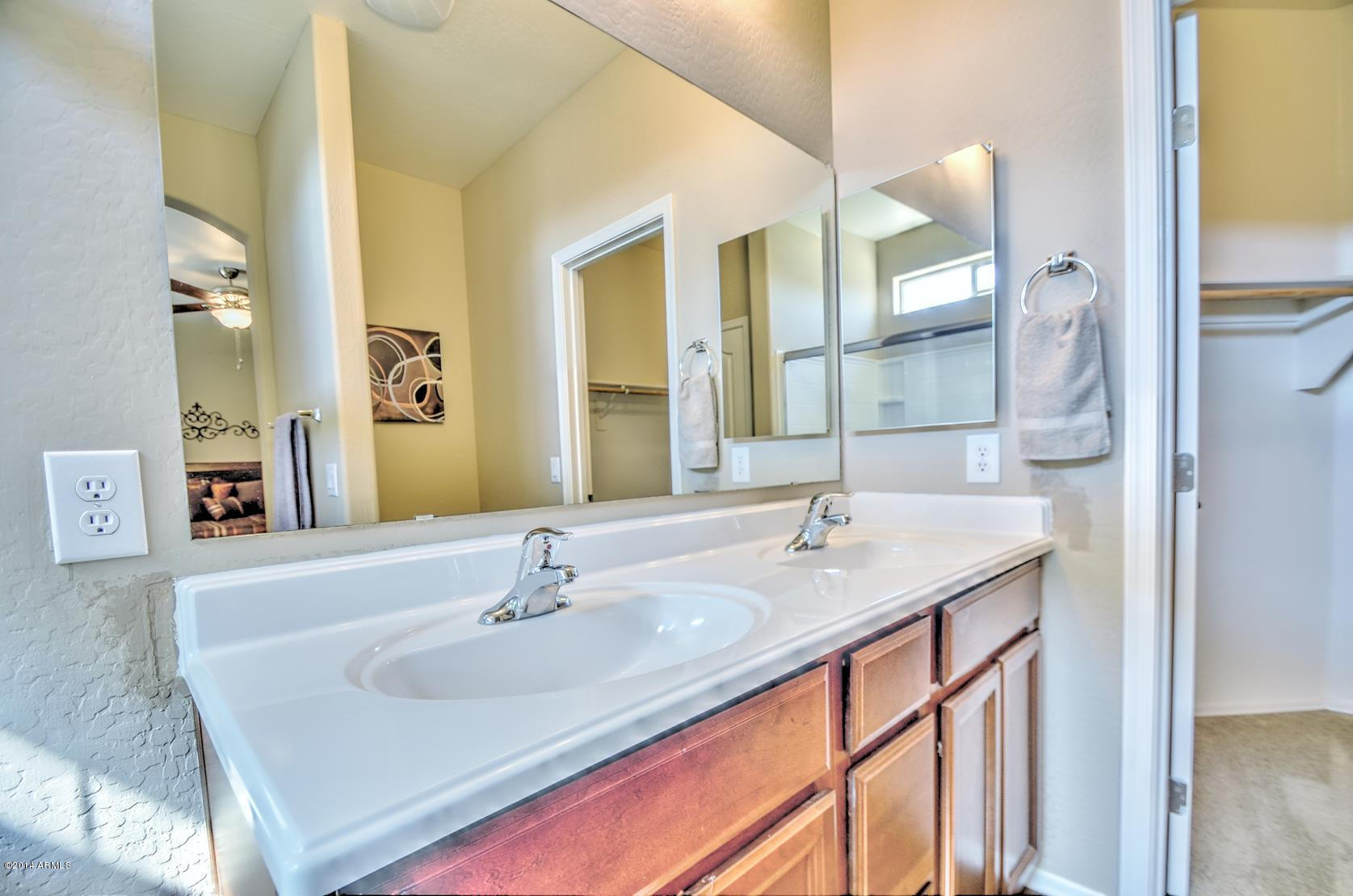 18464 North Lariat Road Maricopa, AZ 85138 - Photo 31 of 41 master bathroom-3
