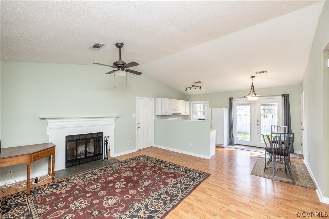801 Marbleridge Road North Chesterfield, VA 23236 - Photo 4 of 18 Gallery Image 4