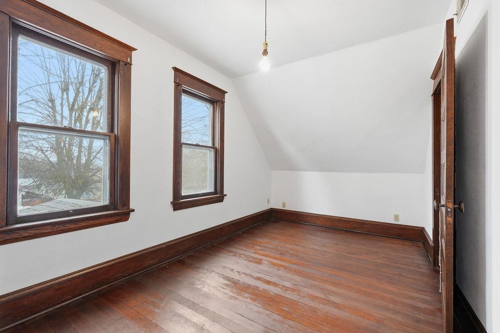 313 East Gordon Avenue Spokane, WA 99207 - Photo 26 of 38