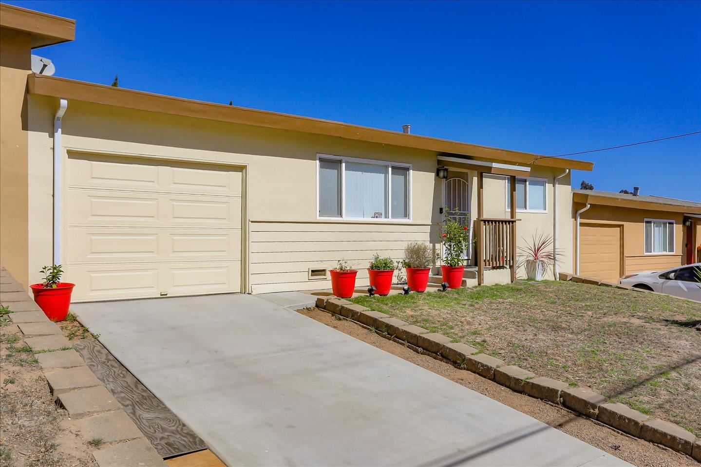 17801 Pesante Road Salinas, CA 93907 - Photo 4 of 32 Gallery Image 4
