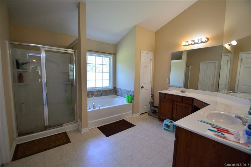 13519 Porter Creek Road Charlotte, NC 28262 - Photo 20 of 24