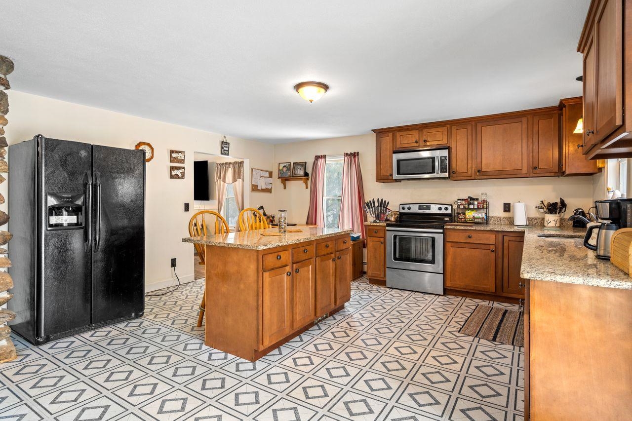 29 Stevens Hill Road Nottingham, NH 03290 - Photo 10 of 40