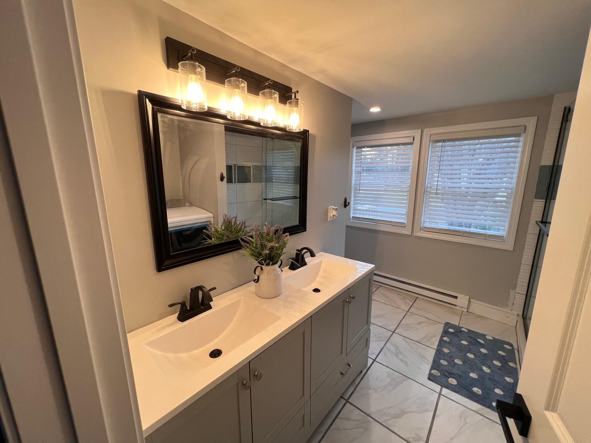 18 Coolidge Avenue Saco, ME 04072 - Photo 5 of 10 18 Coolidge down bath pic