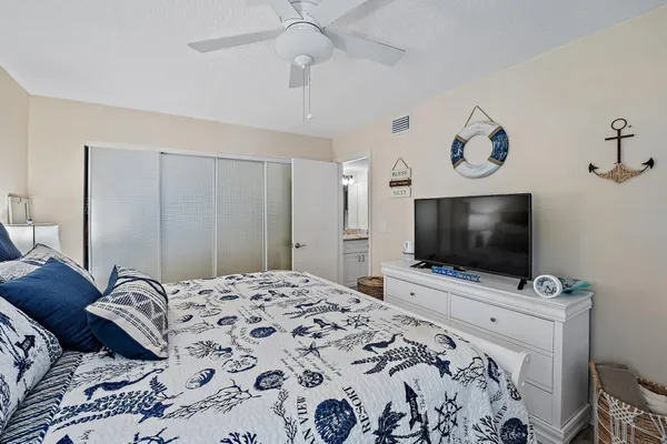 $1,975 | 1605 Highway 1, Unit M2101, Jupiter, FL 33477