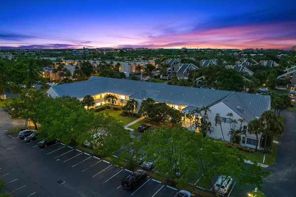 $1,975 | 1605 Highway 1, Unit M2101, Jupiter, FL 33477