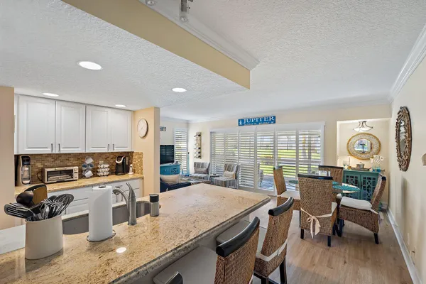 $1,975 | 1605 Highway 1, Unit M2101, Jupiter, FL 33477