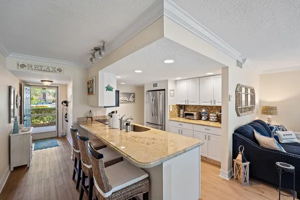 $1,975 | 1605 Highway 1, Unit M2101, Jupiter, FL 33477