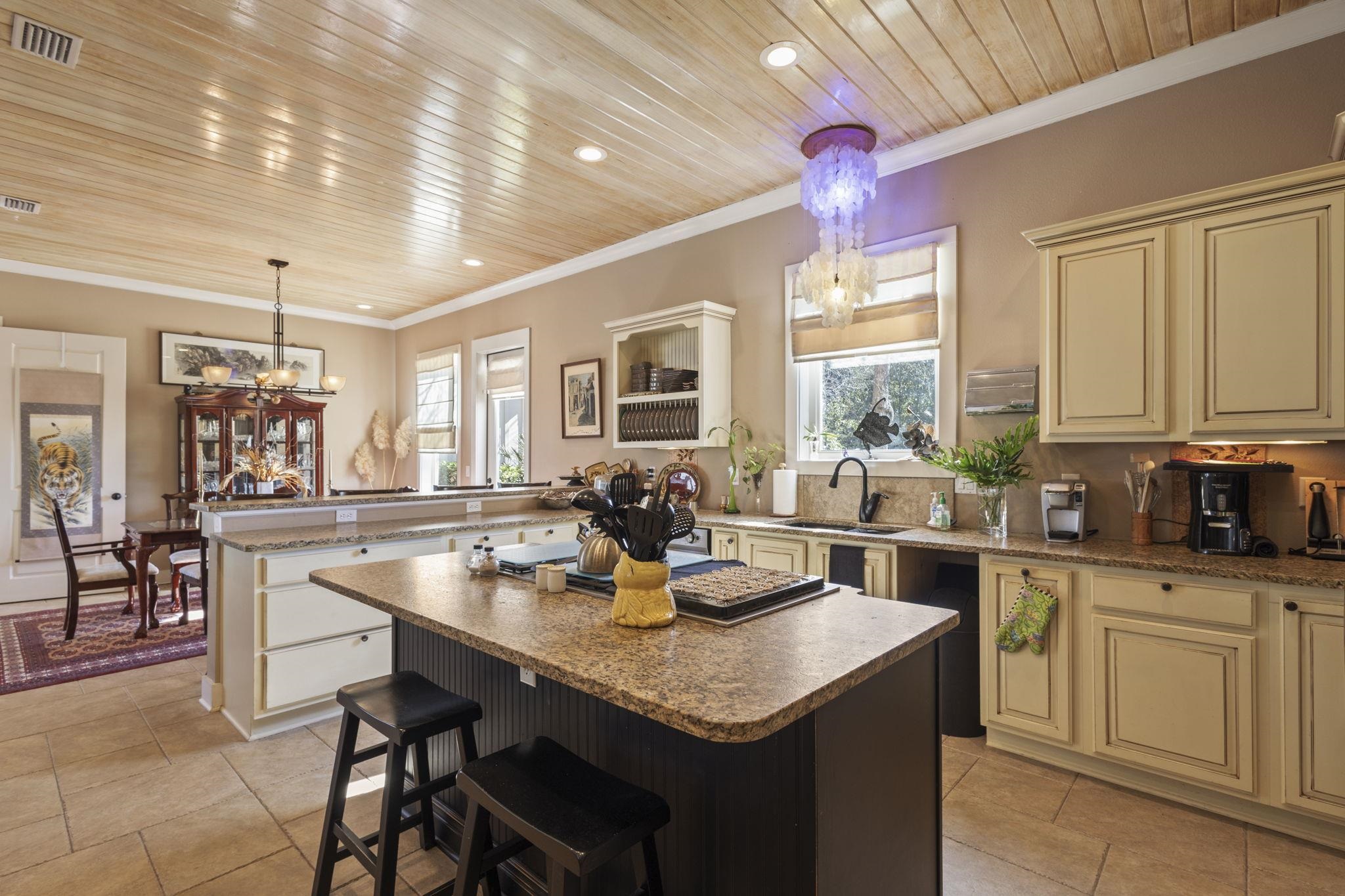 23880 Tybee Circle Daphne, AL 36526 - Photo 25 of 52 Kitchen
