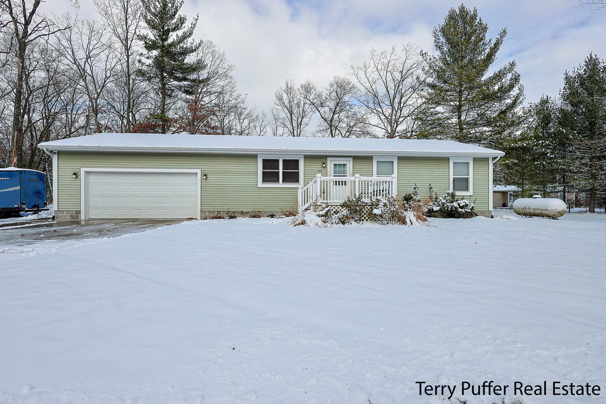 688 Cherry Road Twin Lake, MI 49457 - Photo 1 of 29 IMG_0379